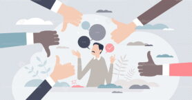 Giving feedback and make decision from ratings or reviews tiny person concept